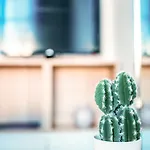 Port - Charmant Studio