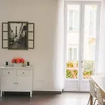 Apartment Hype-center Balcony 3br Ac Near Tram For6 Guests