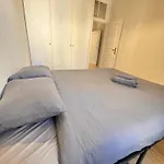 Hype-center Balcony 3br Ac Near Tram For6 Guests