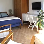 NICE - STUDIO indépendant en VILLA - Mer ville calme jardinet