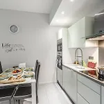 Dante 10 - Cosy Close Sea Apartment *