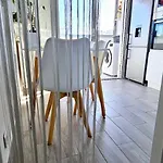 Floor With Sea View, Clim And Veranda Apartment *