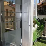 Climatise Avec Terrasse Ensoleillee Nice