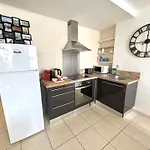 Aparthotel Riviera - Hotel Des Postes 2 - City Center Massena