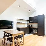 Loft Spacieux Pour 10 Personnes Avec Terrasse