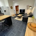 Joli 2 Pieces Avec Terrasse En Centre Apartment