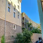 Au cœur du Vieux Nice, 3 chambres au calme, grand appartement