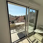 T2 Avec Terrasse Et Parking Prive Au Coeur De Nice