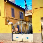 3 Pieces Pres Du Port De Nice