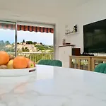 Beautiful 3-room With Terrace Apartment *