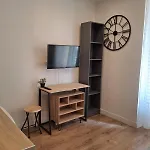 Studio 1 Piece