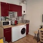 Studio 1 Piece