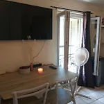 Appartement 1 Piece A Deux Pas De La Plage Et A 10Min Du Centre Ville Et La Gare 15 Minutes De L\'Aeroport