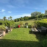 Spacieux Appartement, Jardin, Vue Mer, Calme