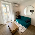 Calme Et Avec Clim Apartment