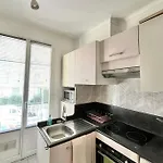 Cosy Apartment - 15 Min From Beach - Free Parking