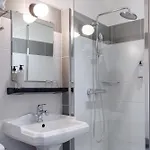 Hotel De France, Un Hotel Ammi