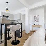 Wide & Cozy 1 Bdr Downtown Apartment *