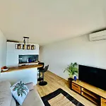 Cote D\'Azur Charm, Studio Apartment With Panoramic Seaview In Nice