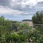 Studio Vue Mer Et Jardin