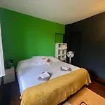 Appartement Dans Villa Avec Parking Et Terrasse