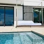 Contemporary Villa With Sea View, Infinity Swimming Pool, Gym , Cinema Room,Lift