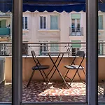 2 pièces - Clim - tram à 5\' centre à 15\'