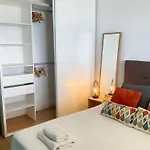 La Prom 2 - A Two Bedroom Apartment With A Sea View