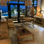 De Luxe Piscine Vue *