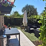 Apartment Lovely With Private Garden And A Swimming-pool