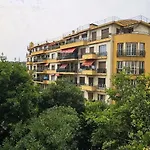Spacious Apartment In Cimiez