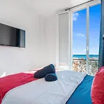 Nice Renting - Luxurious Sea View Terrasse - King Bed - Parking