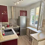 Cosy One Bedroom To * Nice