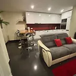 Apartment Luxueux Entier 3 *