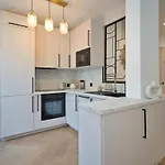 Charm Xxl Terrace Apartment *
