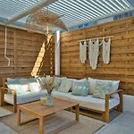 Charm Xxl Terrace Apartment