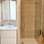 Apartment Charming 23 M Near The Sea Nice