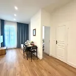 Blue Sky Apartment - Nice