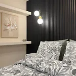 Oscar Ii Apartment *