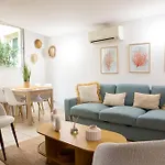 Duplex carré d\'or au calme sur cour 100m de la plage