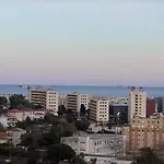 Deux Pieces Moderne Avec Balcon & Vue Degagee