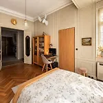 Exceptional Belle Epoque In 4 Guests Apartment
