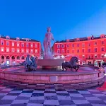 Pantheon- App Centre, 2 Ch, 2 Sdb , Classe 4 Etoiles Apartment