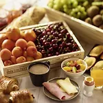 Hotel Ibis Aeroport Promenade Des Nice