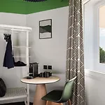 Hotel Ibis Aeroport Promenade Des Nice