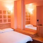 Aparthotel Comte De 2*