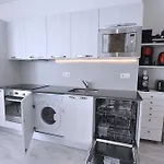 Le 10 - Massena Apartment Nice