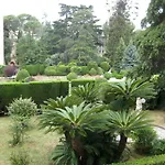 Les Grands Cedres C1 7 Avenue De Fabron