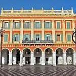 Apartment View On Principal Massena Place, 2 Min Walk Nice
