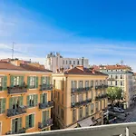 Vue Magenta Ap4188 By Riviera Holiday Homes